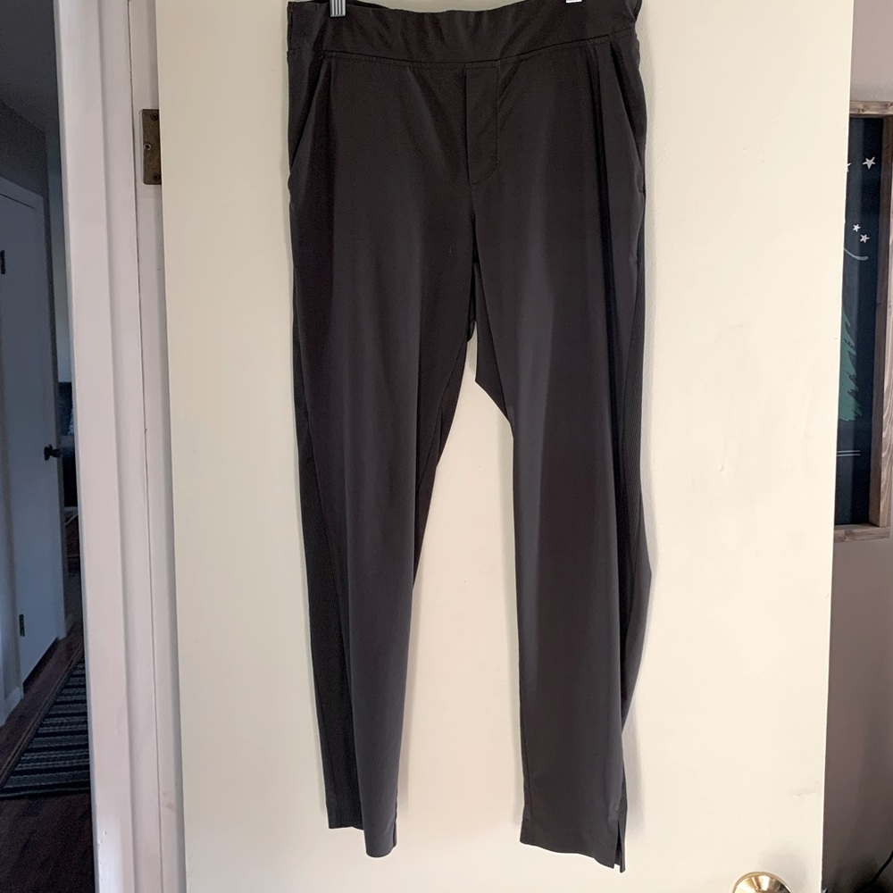 🌼 Athleta Brooklyn Ankle Pant in Olive Green